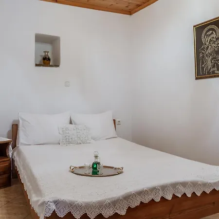 Traditional House In *